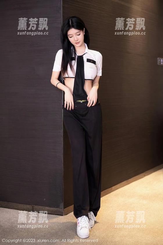 秀人网-许嘉欣 秀人网 - 直击心底的白丝合集——许嘉欣就是你的小心思,快来呀!