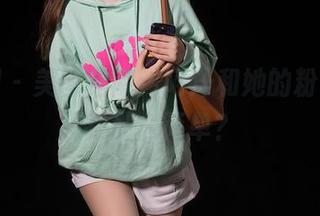 秀人网 - 美图指南：阿汁和她的粉色，哪有那么简单？