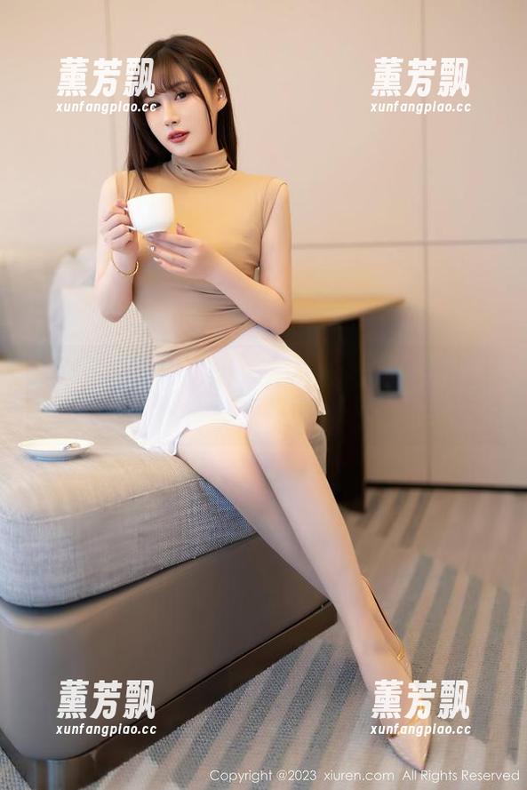 秀人网-陆萱萱 秀人网 - 套图里的陆萱萱,海边的一种奇怪慵懒?