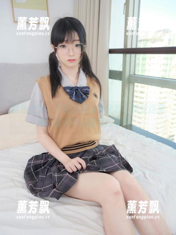 紧急企划 - 下载小枫女神全套：锁定这美丽，却又令人困惑的身影。