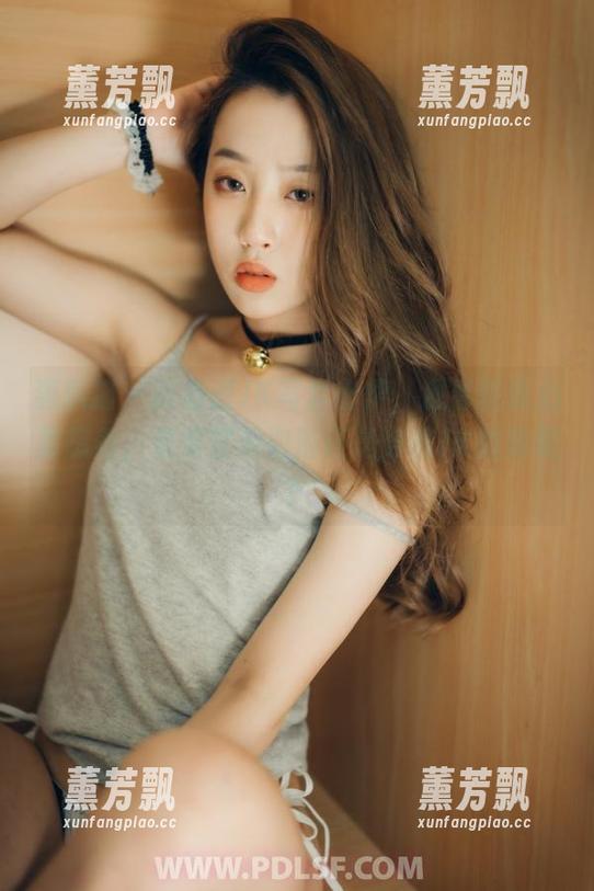 轰趴猫 - 陈雅漫JK写真出炉，观看时我心里想着，是要冒泡泡浴还是穿着JK跳舞呢？