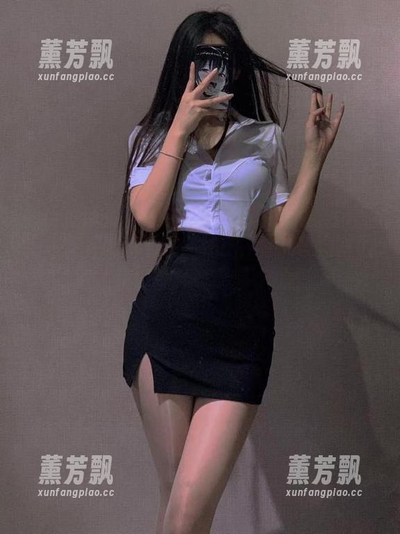 微密圈 - 短裤日常，图册带你看陈佩奇的“日子是怎样开始变得有趣的”！